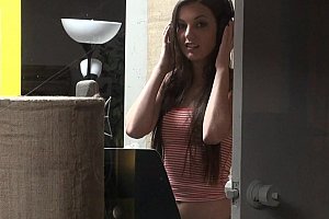 Fuck丰满老货用力hd Porn